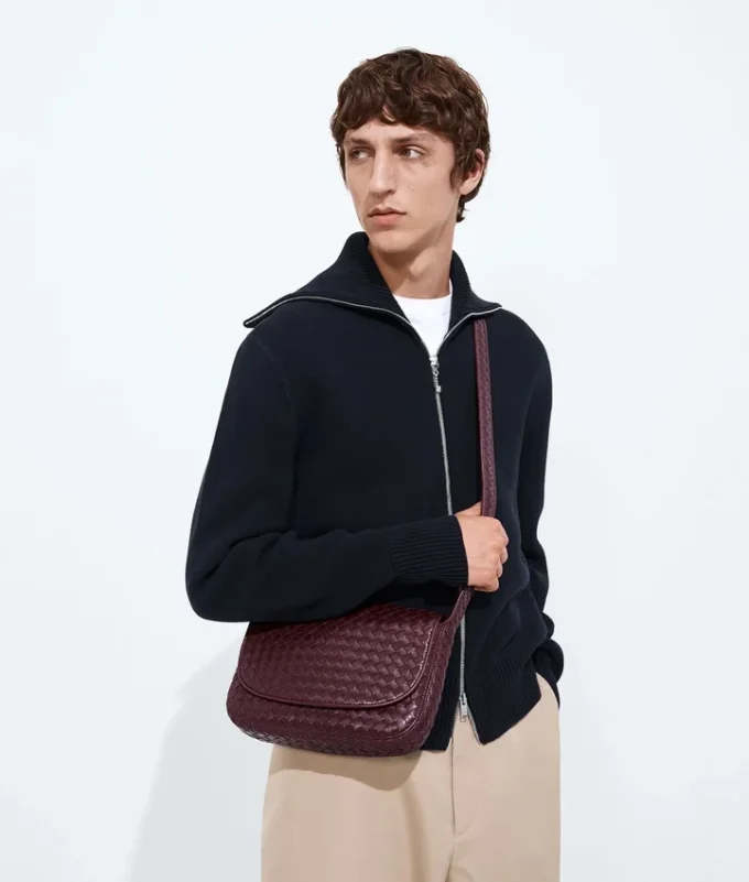 Bolso bandolera con solapa Veneto