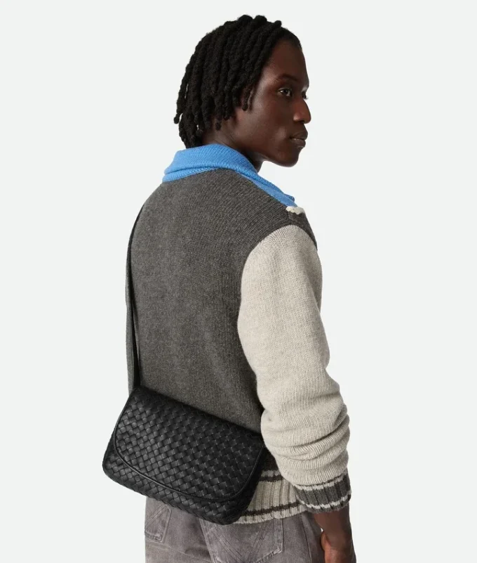 Bolso bandolera con solapa Veneto