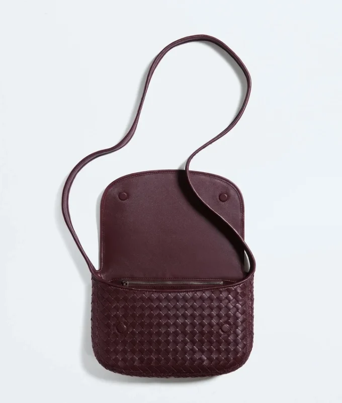 Bolso bandolera con solapa Veneto