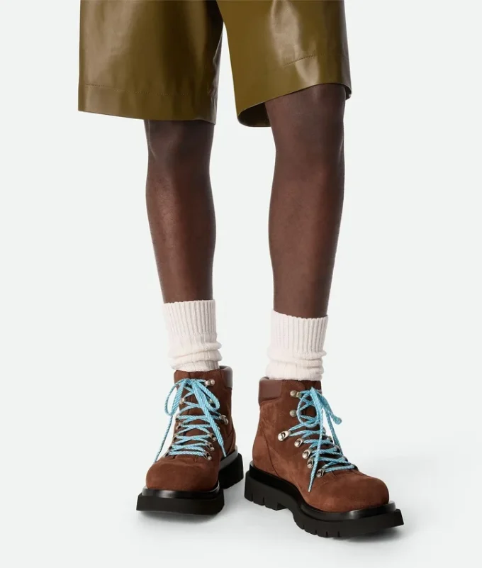 Botas de senderismo con suela de tacos