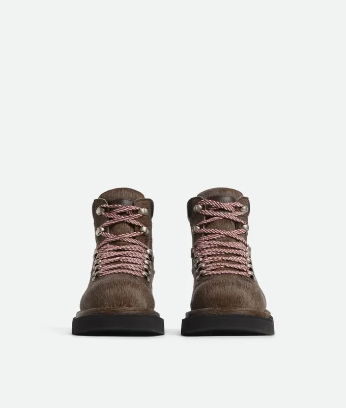 Botas de senderismo con suela de tacos