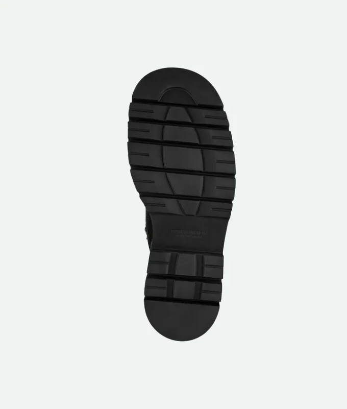 Botas de senderismo con suela de tacos