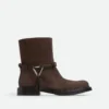 Botas James