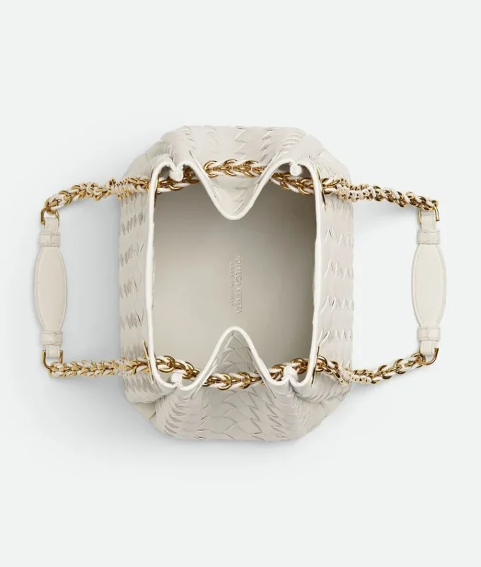 Cadena pequeña Parachute