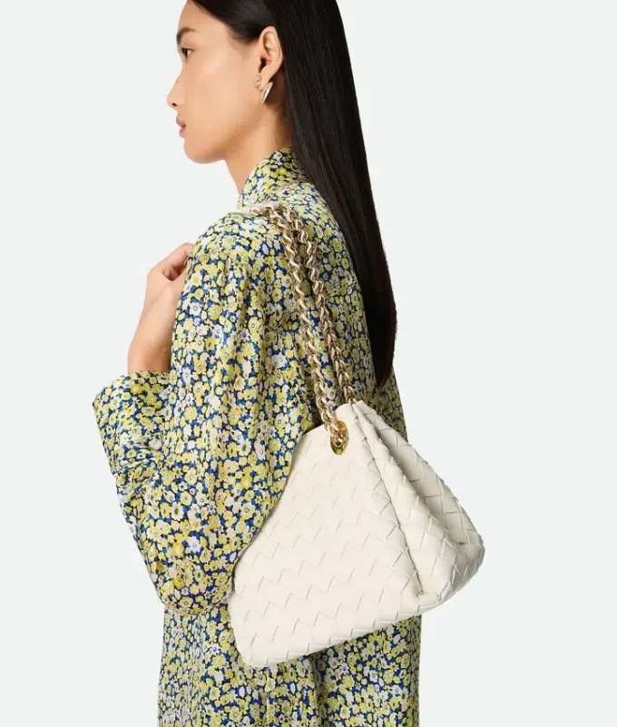 Cadena pequeña Parachute