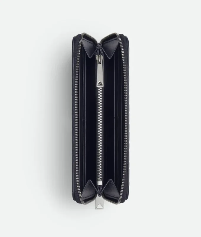 Cartera con cremallera e stampato Intrecciato