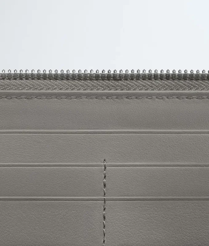 Cartera con cremallera Intrecciata