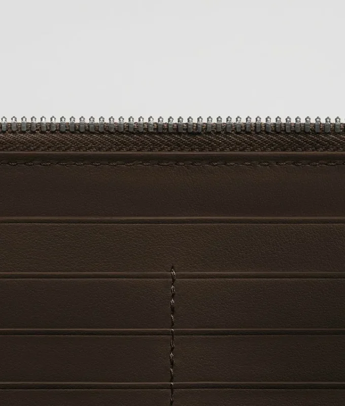 Cartera con cremallera Intrecciata