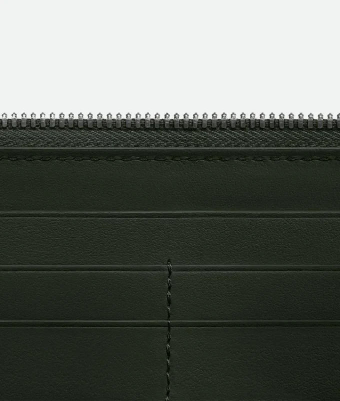 Cartera pequeña con cremallera Intrecciato