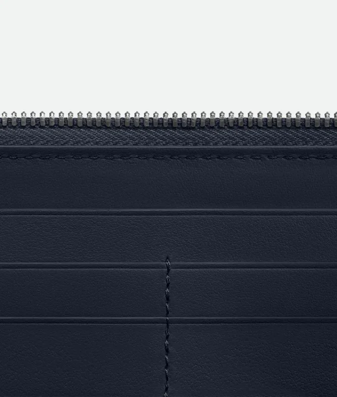 Cartera pequeña con cremallera Intrecciato