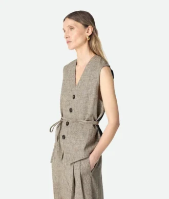 Chaleco de viscosa con motas