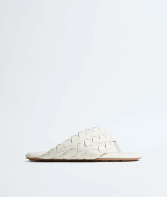 Chanclas planas de salsa