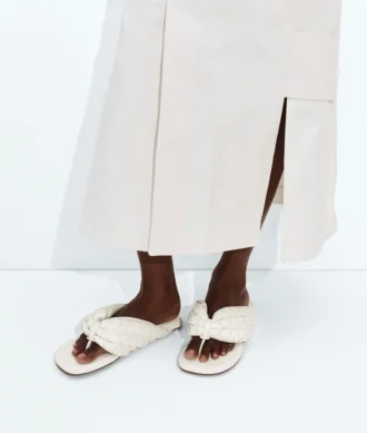 Chanclas planas de salsa