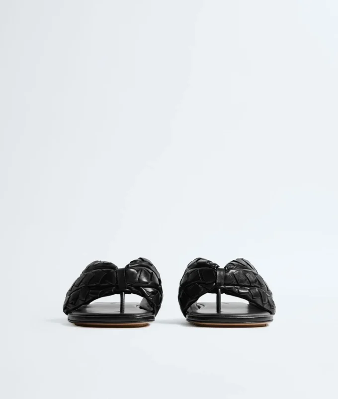 Chanclas planas de salsa