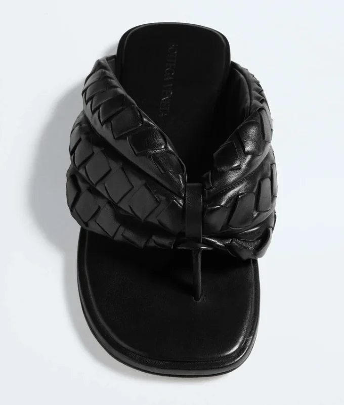 Chanclas planas de salsa