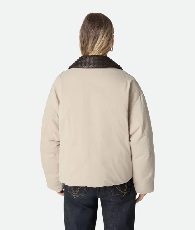 Chaqueta acolchada de nailon técnico