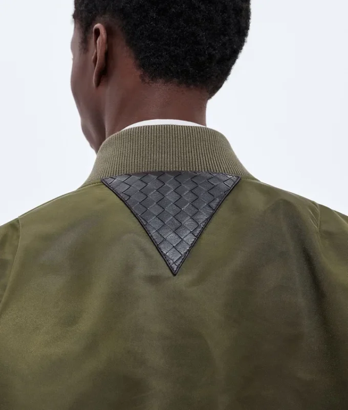 Chaqueta bomber acolchada de nailon