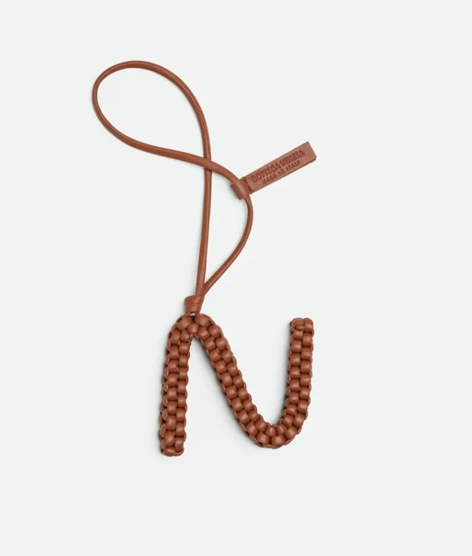 Colgante con la letra N