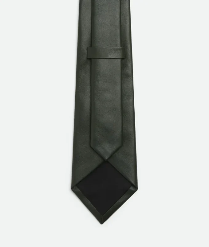 Corbata de cuero