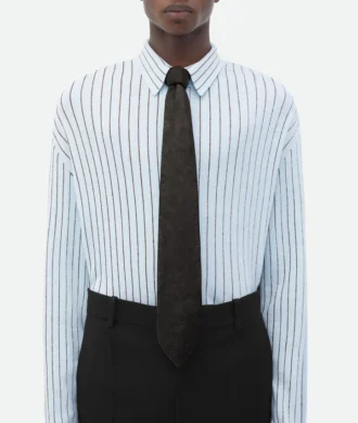 Corbata de piel brillante