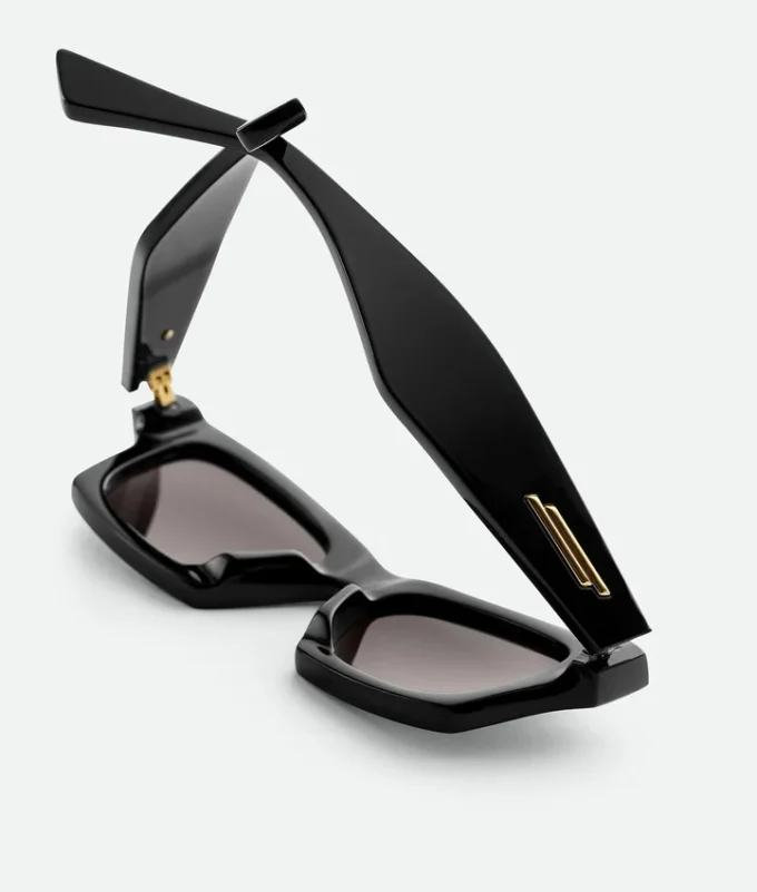 Gafas de sol clásicas de forma cuadrada