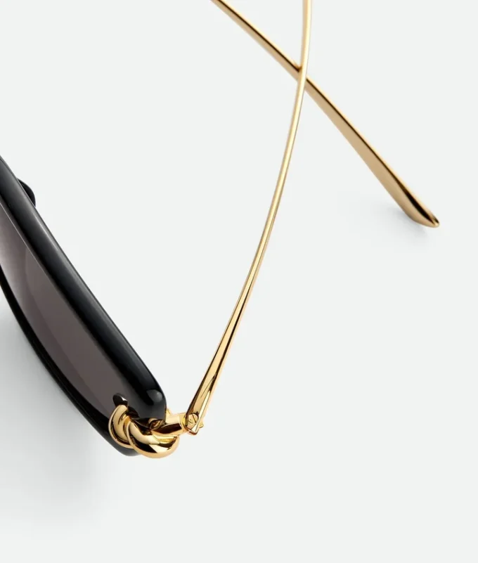 Gafas de sol rectangulares con nudo