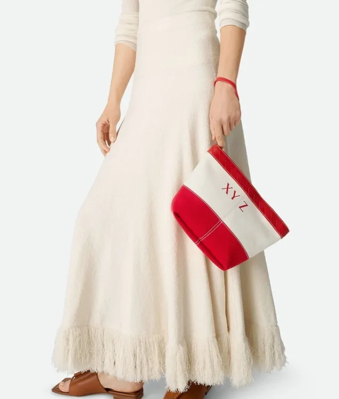 Medium Pouch with flap