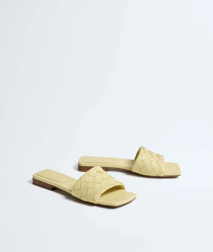 Zapatos planos tipo mule de Parco