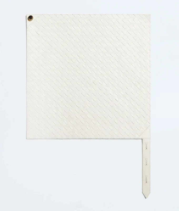 Pañuelo de cuero Intrecciato