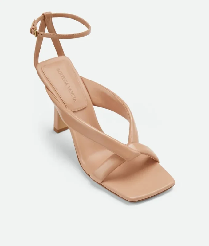 Sandalia con correa Riva