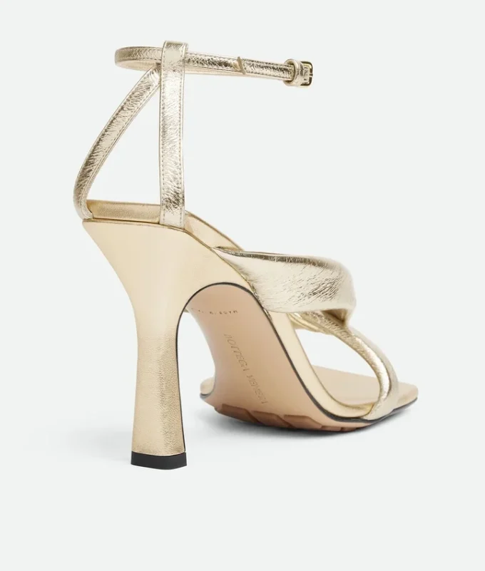 Sandalia con correa Riva