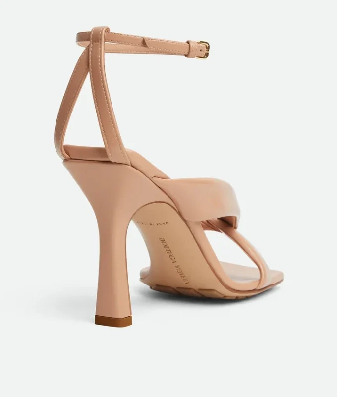 Sandalia con correa Riva