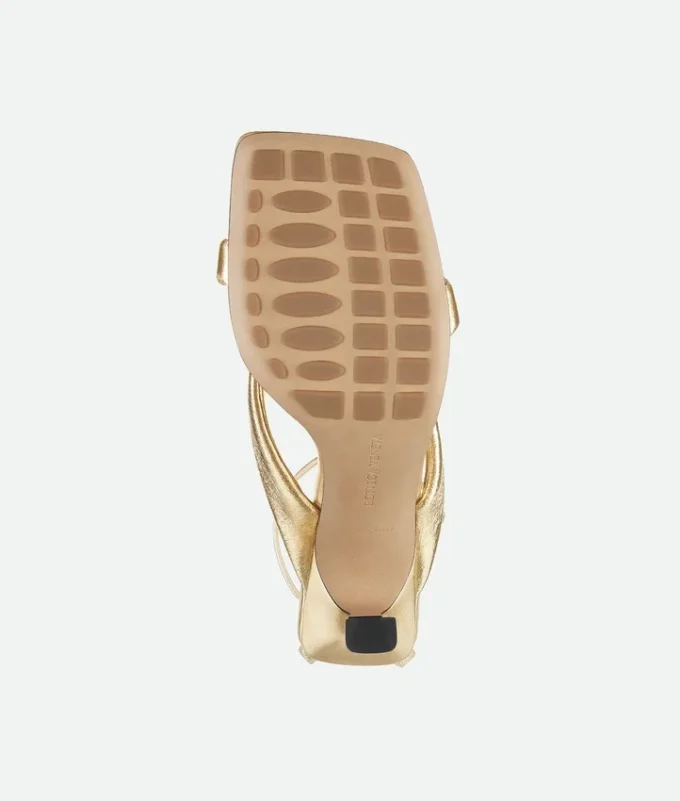 Sandalia con correa Riva