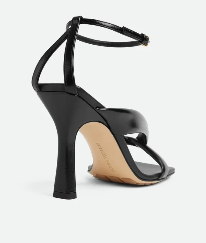 Sandalia con correa Riva