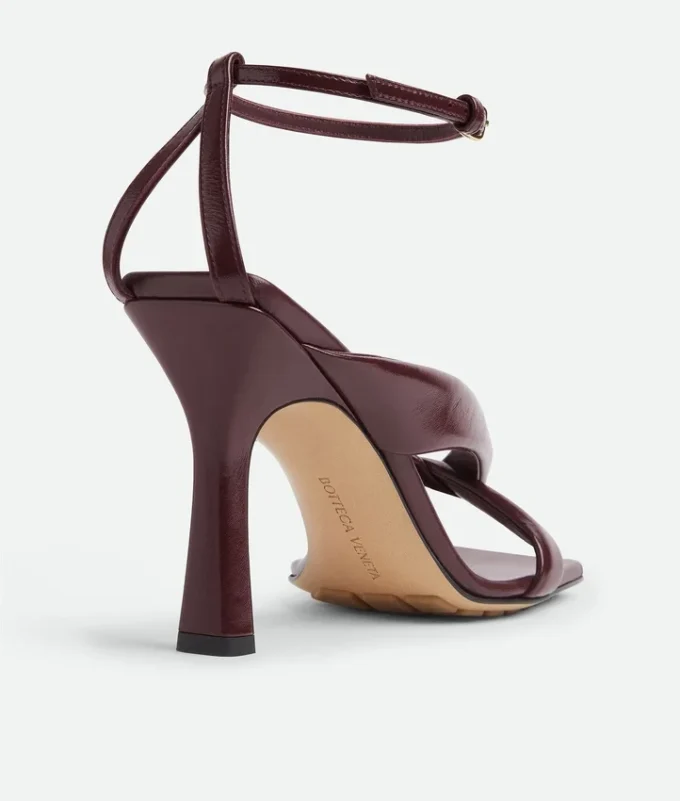 Sandalia con correa Riva