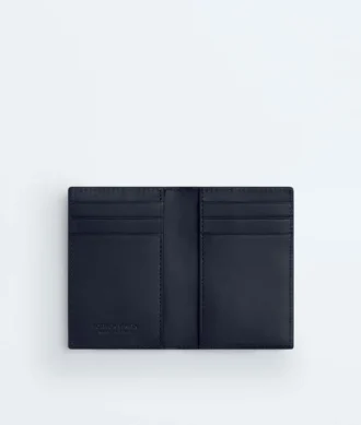 Tarjetero con solapa