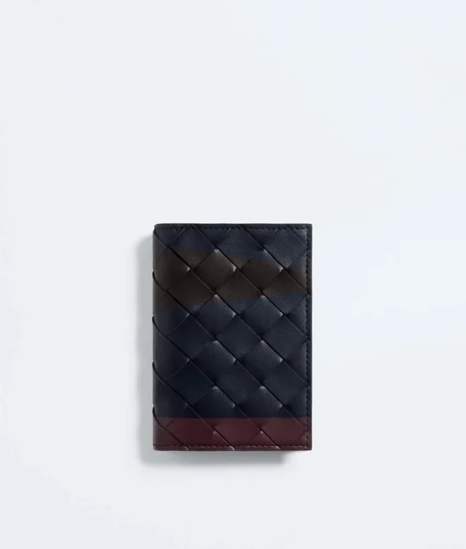 Tarjetero con solapa Intrecciata