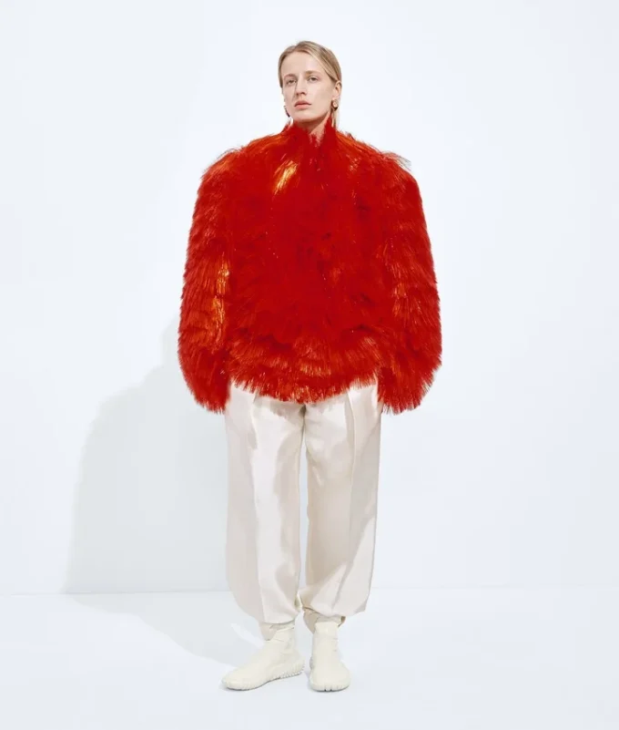 Top bordado con flecos