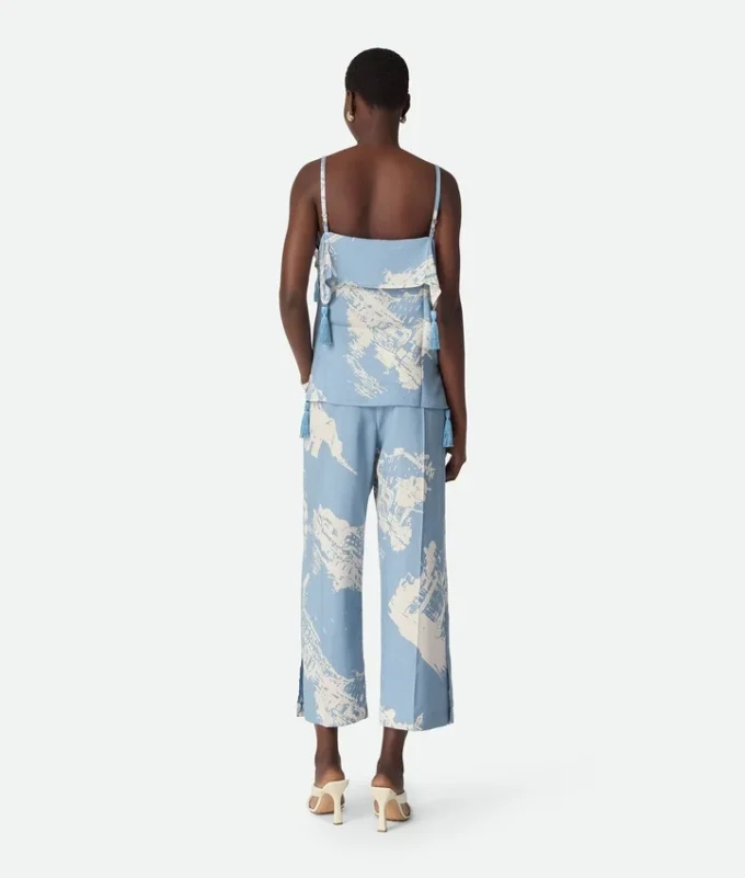 Top de seda con estampado de postal italiana