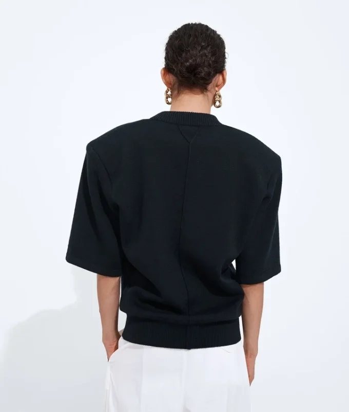 Top entallado de lana