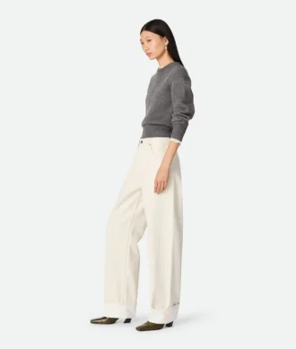 Vaqueros de color con vuelta