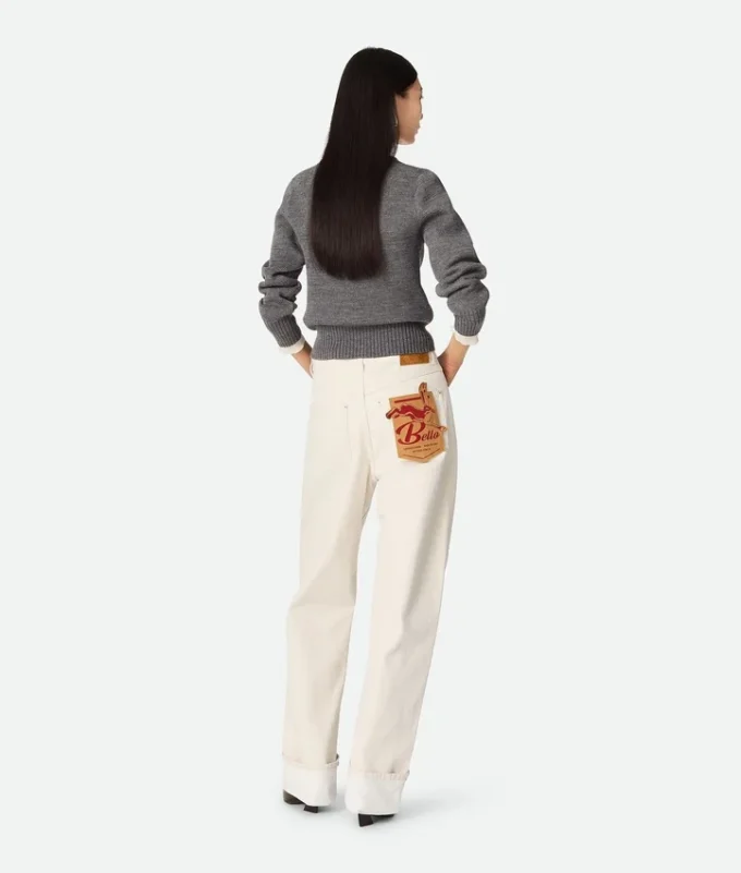 Vaqueros de color con vuelta